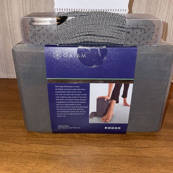 Gaiam Yoga Block + Yoga Strap Combo Set - Picture 5 of 13